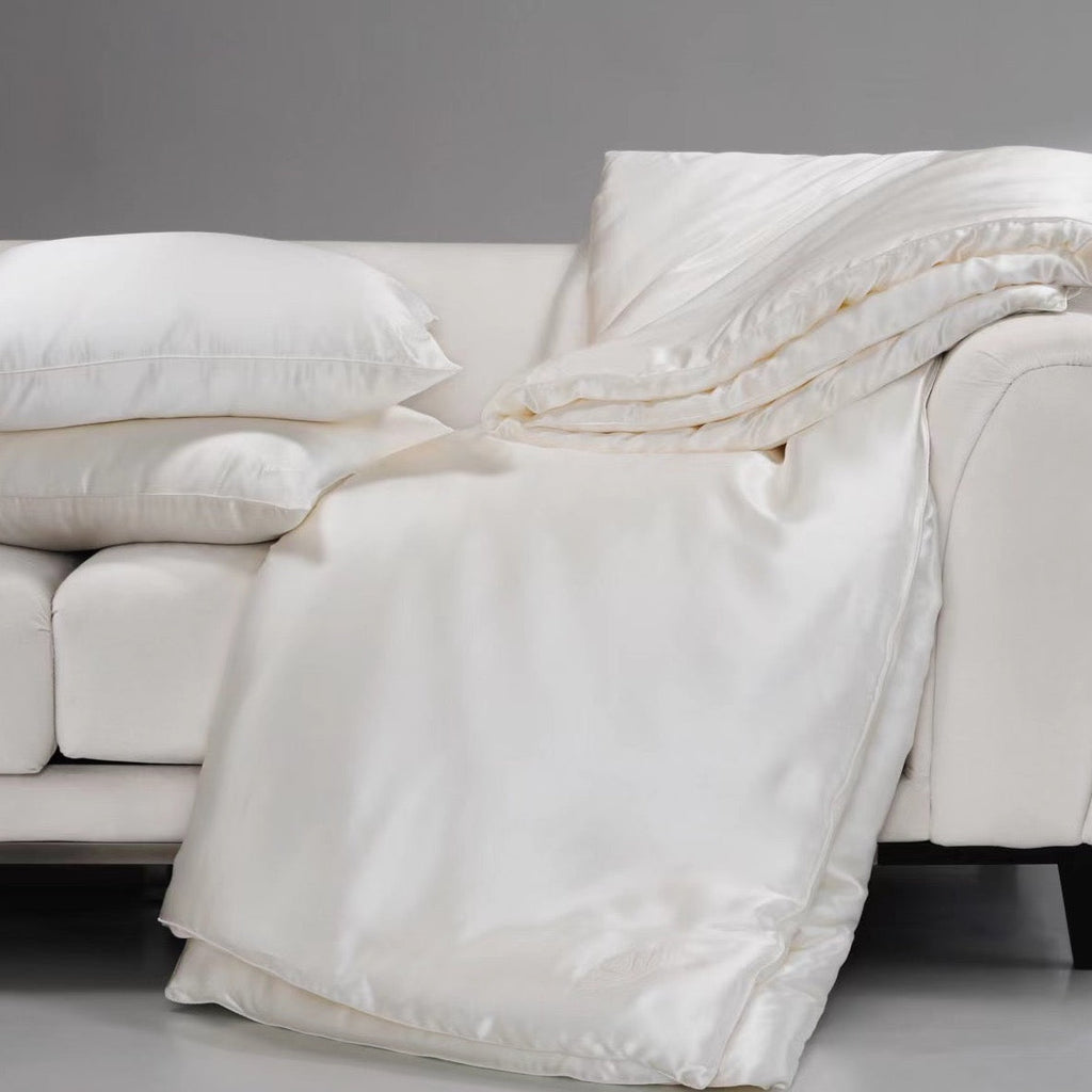All season Soreia Mulberry silk comforter with Grade 6A silk fill, soft and luxurious bedding for year-round comfort