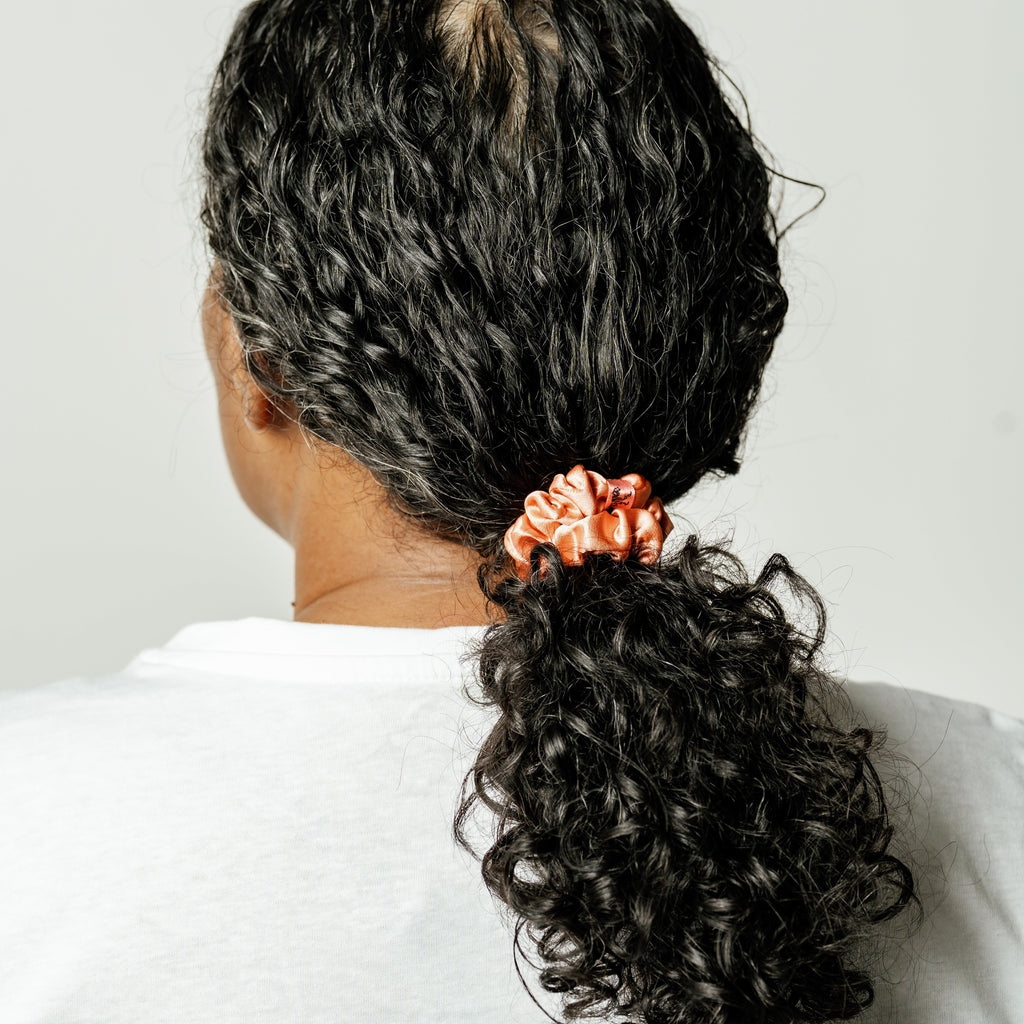 Organic Silk Scrunchie — Peachy Coral | 22 Momme Mulberry Silk