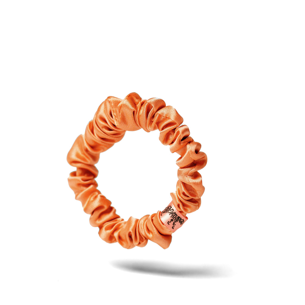 Organic Silk Scrunchie — Peachy Coral | 22 Momme Mulberry Silk