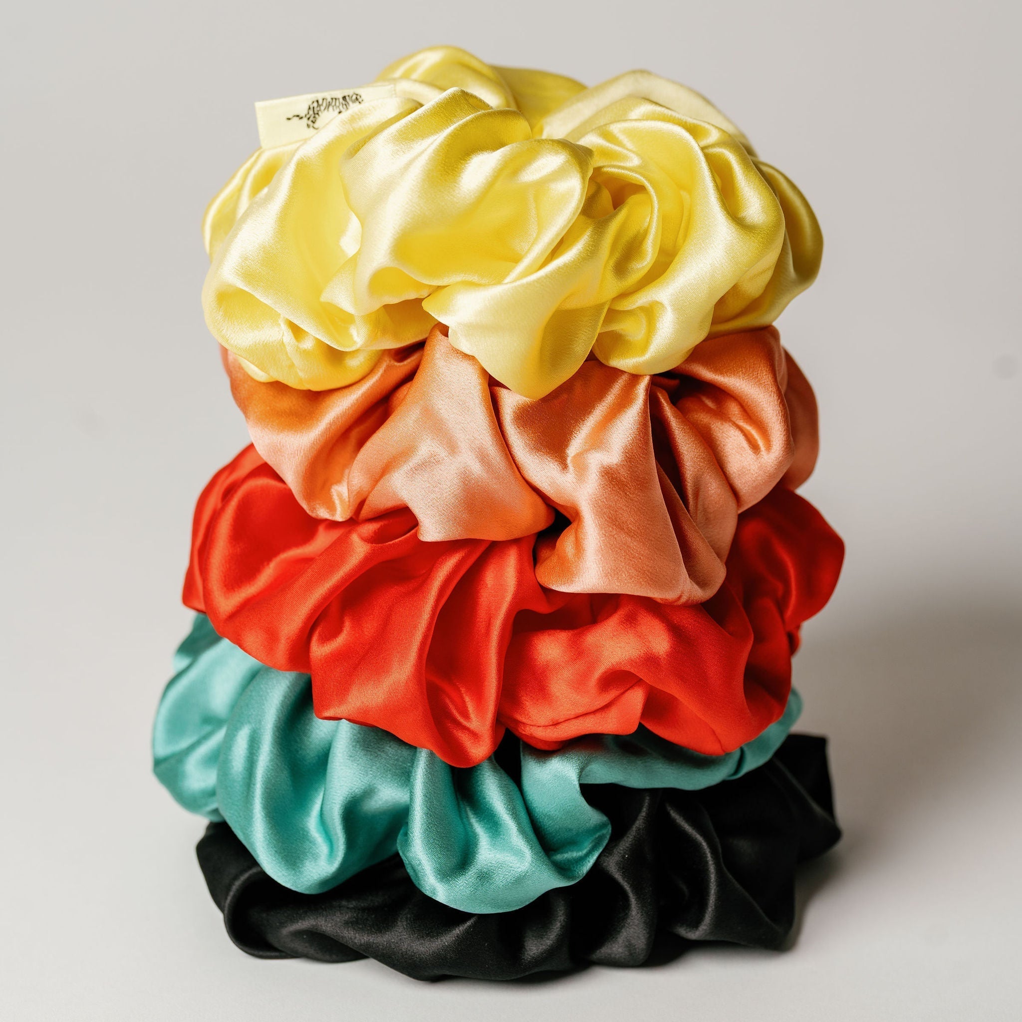 Organic Silk Oversized Scrunchie — Sunshine Yellow | 22 Momme Mulberry Silk