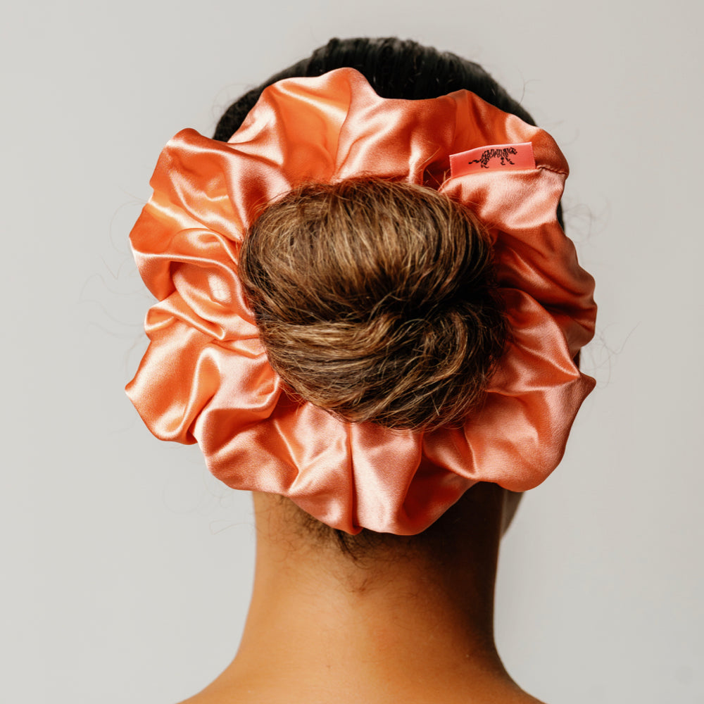 Organic Silk Oversized Scrunchie — Peachy Coral | 22 Momme Mulberry Silk